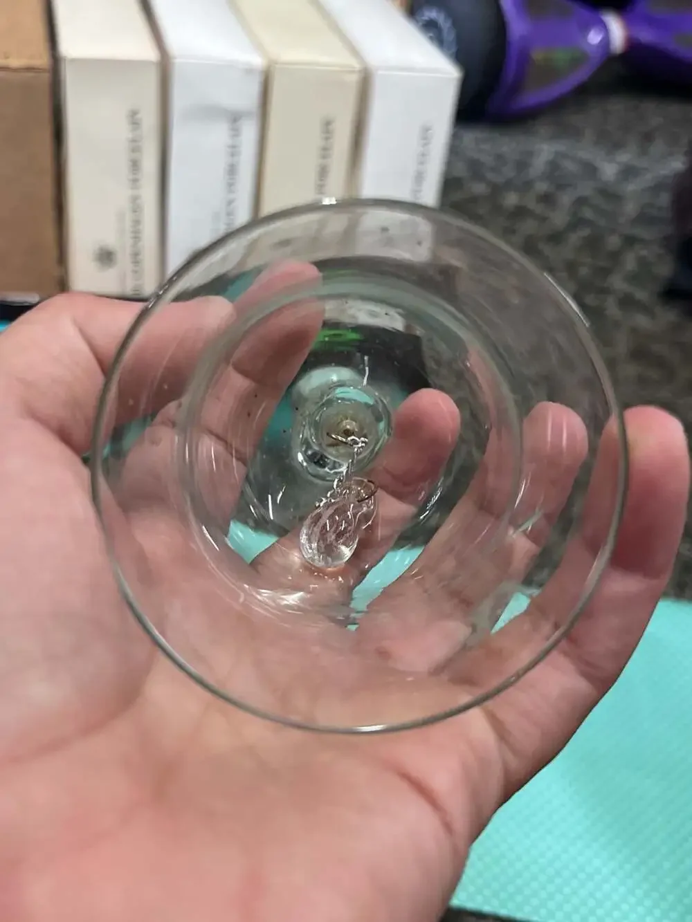 Unbranded clear glass